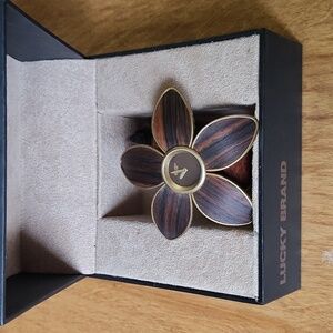 LUCKY BRAND VINTAGE brown LEATHER FLOWER WATCH limited wood